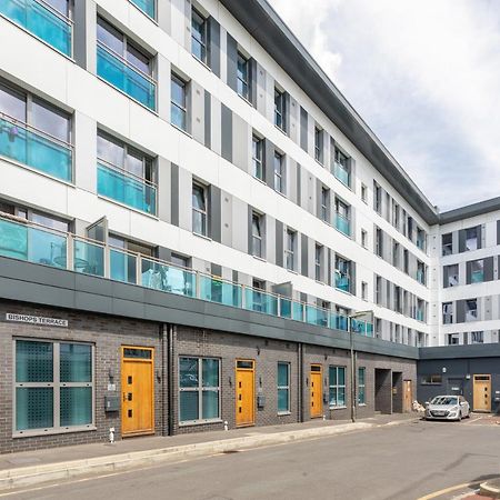 1 Bed Apartment - Redhill Central, Surrey, Gatwick #3 المظهر الخارجي الصورة
