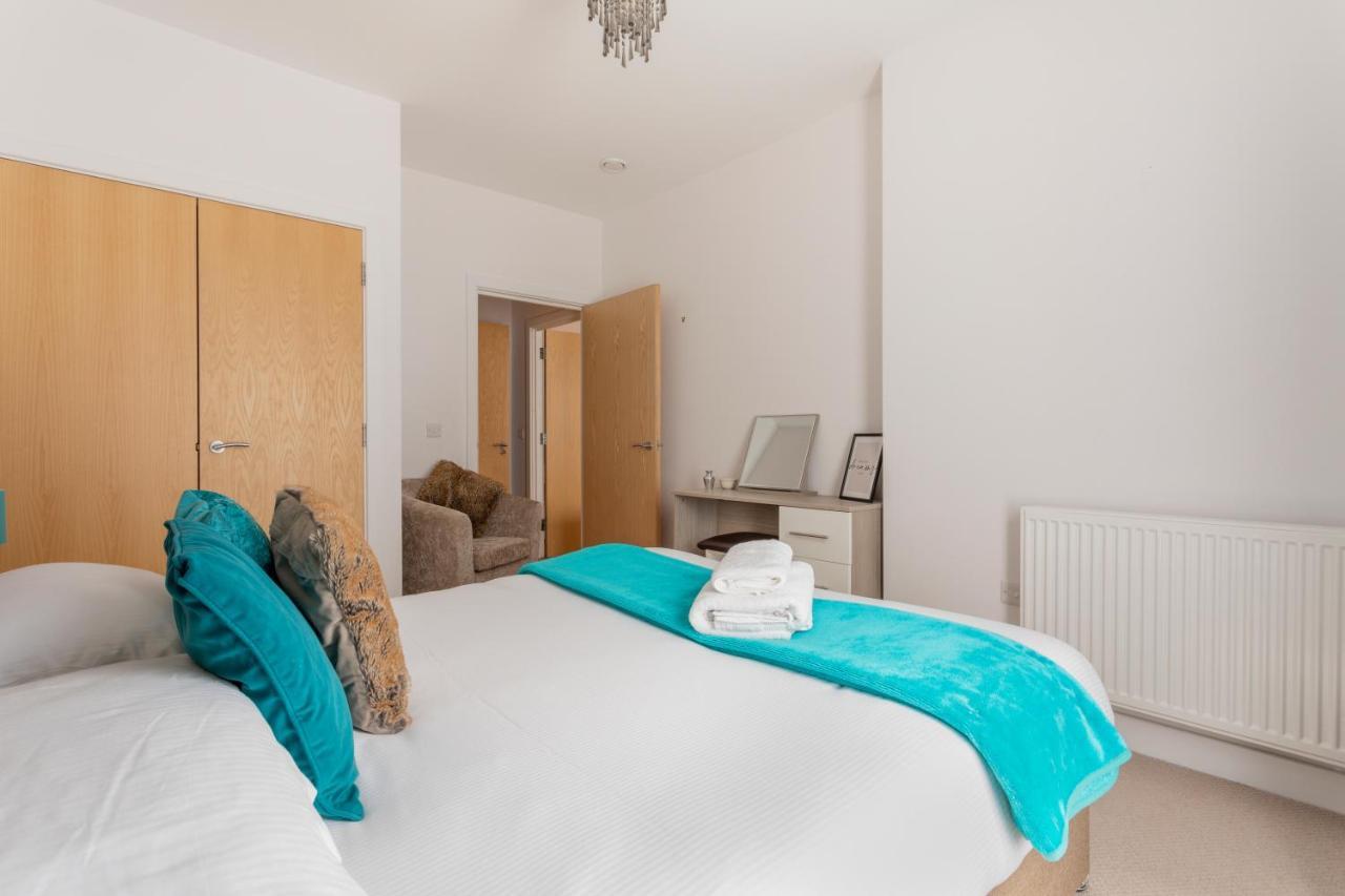 1 Bed Apartment - Redhill Central, Surrey, Gatwick #3 المظهر الخارجي الصورة